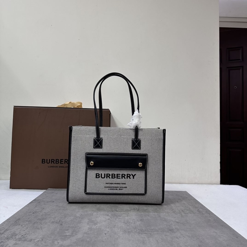 B**rry shopping bags